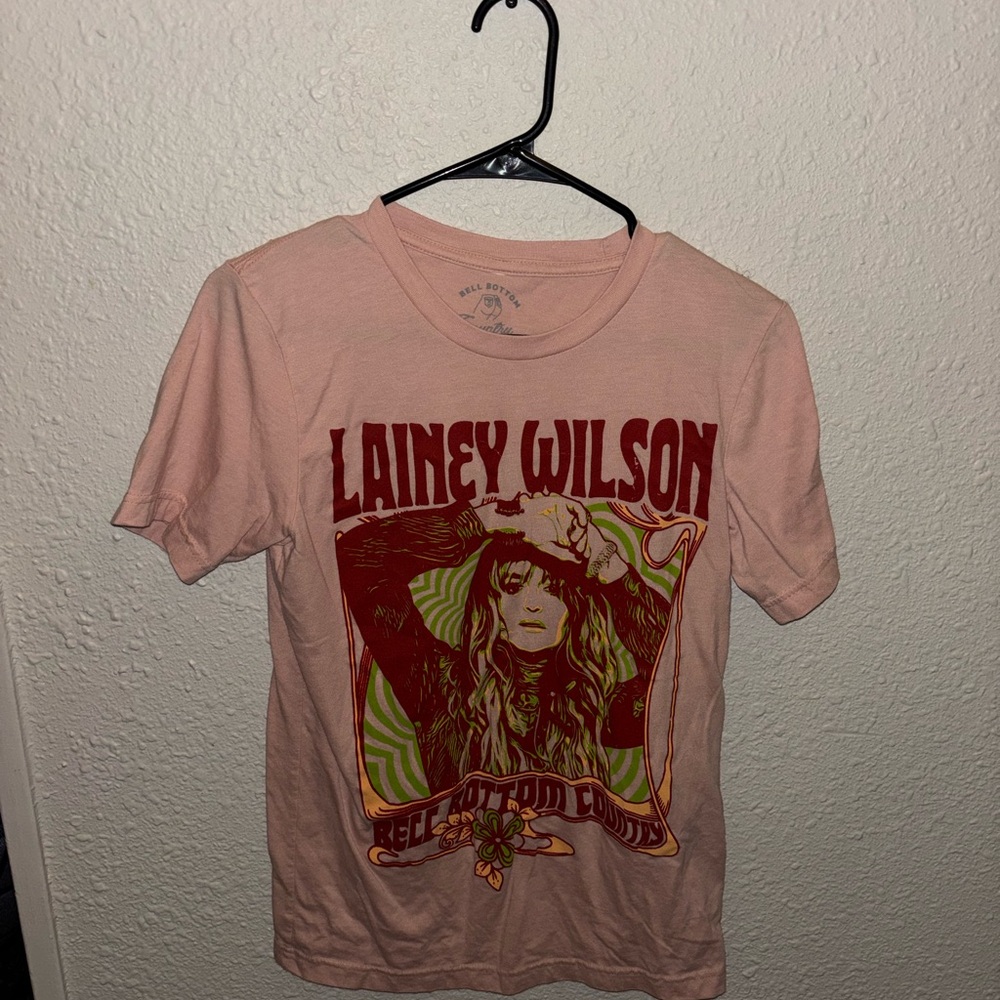 Lainey Wilson Graphic Tee - Pink Size Small